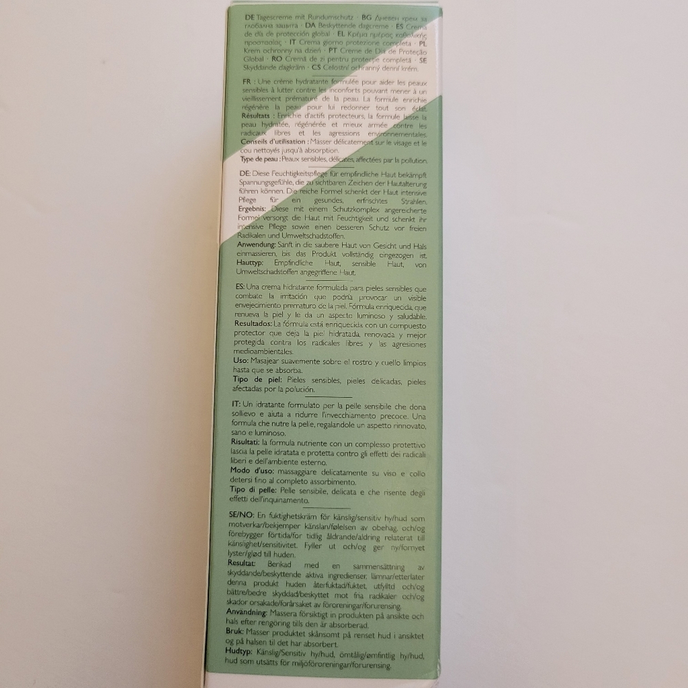 REN Clean SkincareEvercalm™ Barrier Support Antioxidant Moisturizer - Picture 7 of 9